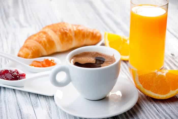 Hippodrome de Pau Offres packages- Petit dejeuner affaire a PAU